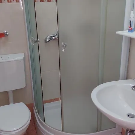 Port On Riva With Parking And Sea View Apartman *