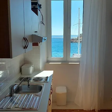 Port On Riva With Parking And Sea View Макарська